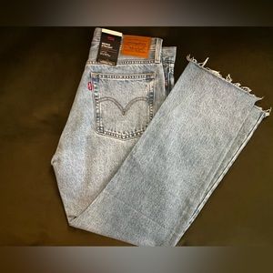 * New * Levi’s Wedgie Straight Fit Women’s Jeans